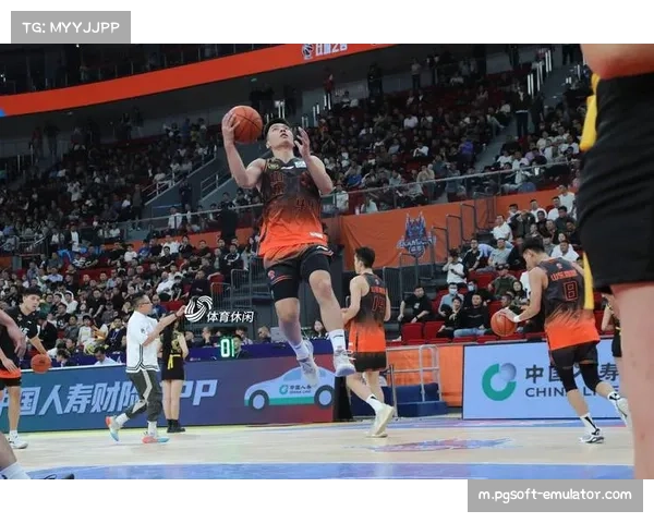 山东高速高诗岩陈培东后场组织 需要在新援体系中找到定位 山东高速高诗岩陈培东后场组织 需要在新援体系中找到定位